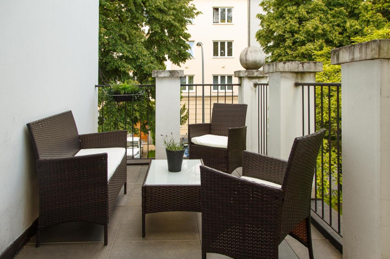 Apartments Villa Whitehouse 俄斯特拉发 外观 照片